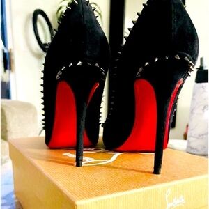 Christian Louboutin “Anjalina” spikes Veau Velour  black suede 85 mm pumps EU37